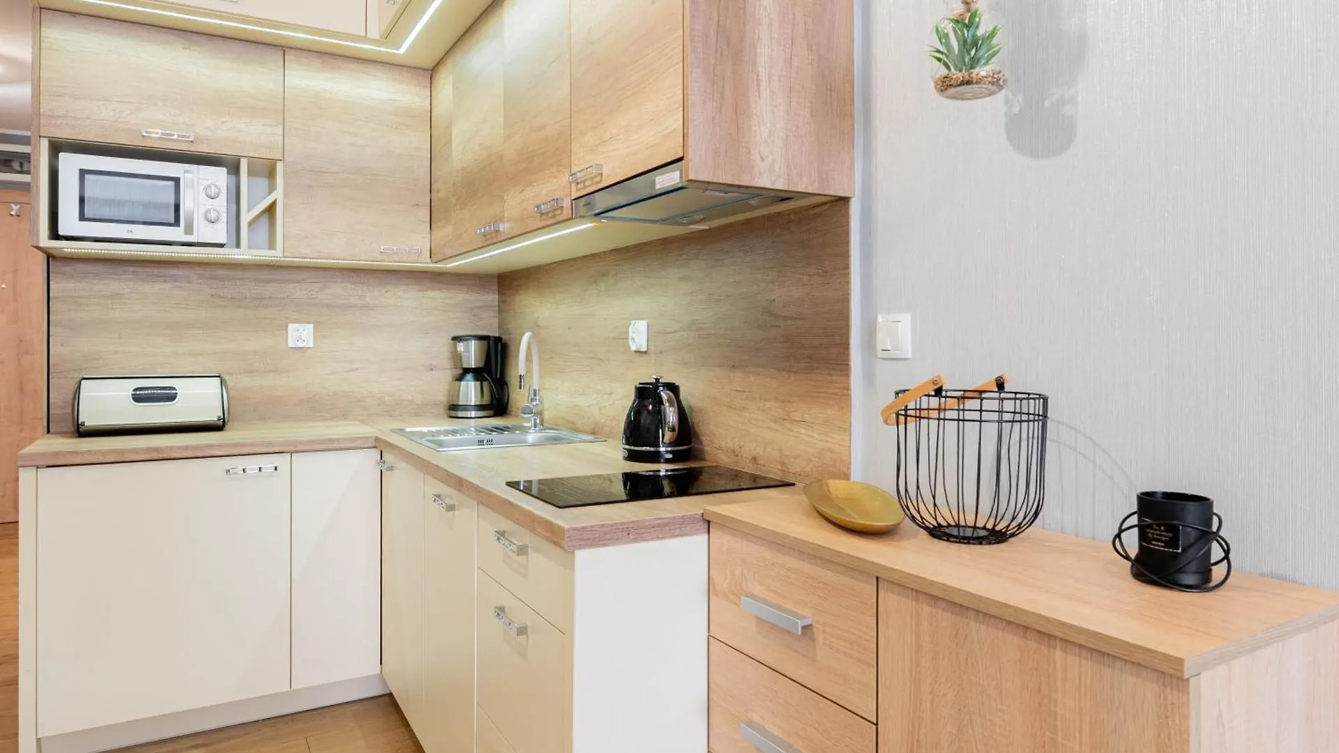 Horyzont Apartamenty-Perlowa Przystan- Zewnetrzny Basen, Parking, Sniadanie- 900M Od Plazy Zachodniej I Morza!!! Kolobrzeg Poland