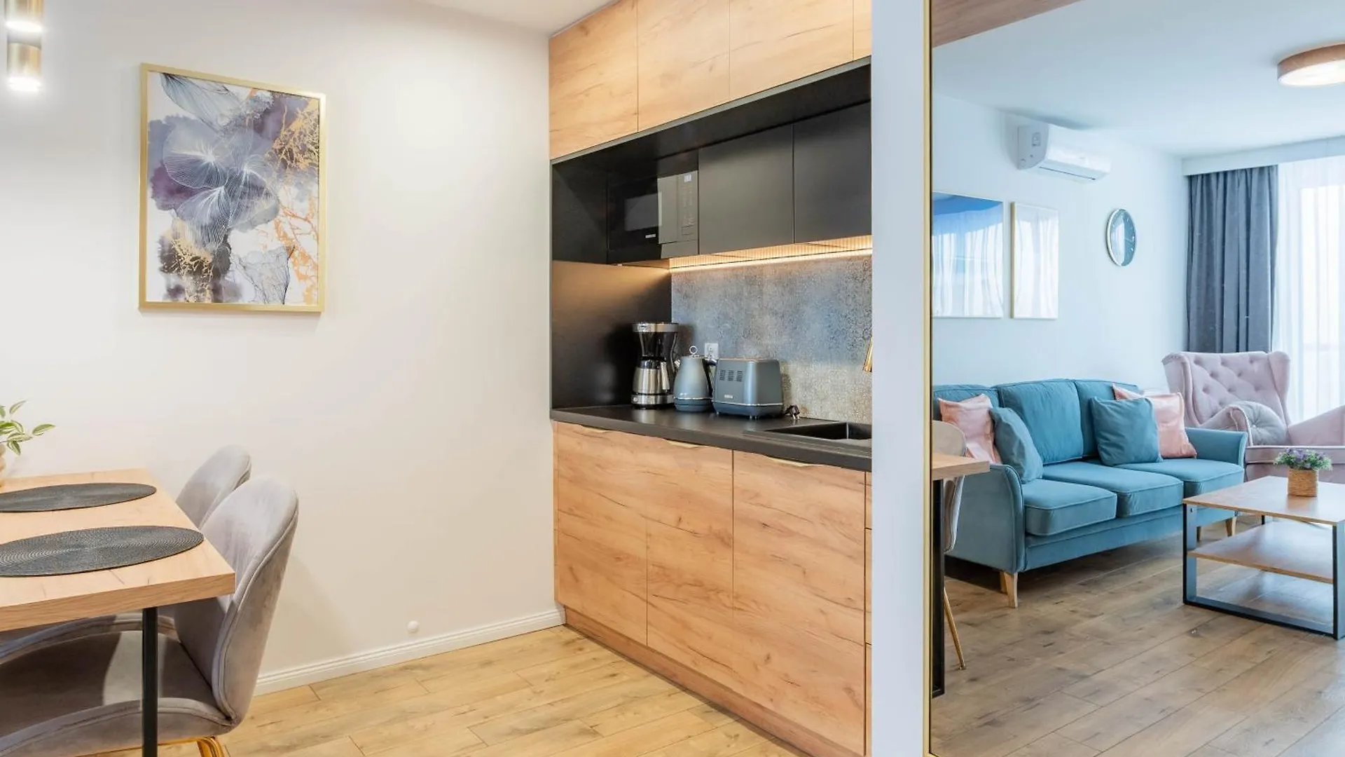 Apartment Horyzont Apartamenty-Perlowa Przystan- Zewnetrzny Basen, Parking, Sniadanie- 900M Od Plazy Zachodniej I Morza!!! Kolobrzeg