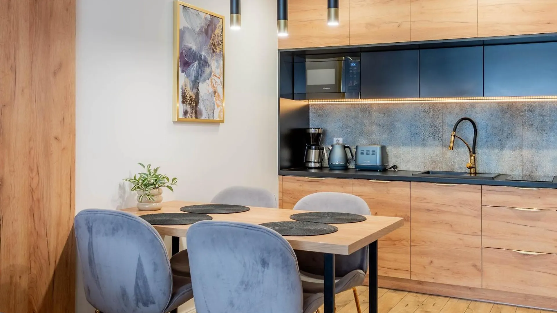 Horyzont Apartamenty-Perlowa Przystan- Zewnetrzny Basen, Parking, Sniadanie- 900M Od Plazy Zachodniej I Morza!!! Kolobrzeg Apartment